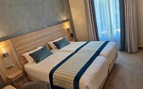 Hotel Champerret Elysees